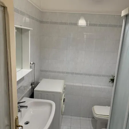 Apartment Comodo Trilocale A Zona Lanciano